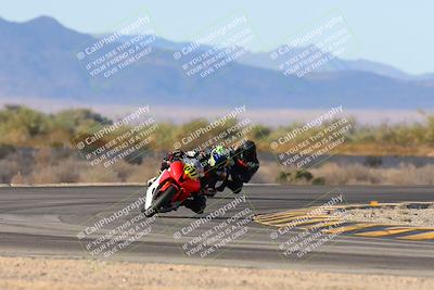 media/Nov-16-2024-CVMA (Sat) [[0e4bb1f32f]]/Race 9-Amateur Supersport Middleweight/